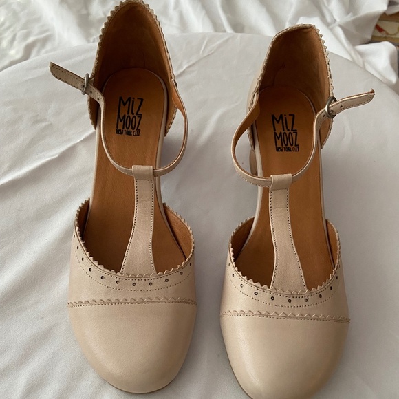 Miz Mooz MaryJane heels, cream - Picture 1 of 6